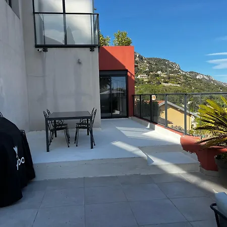 Villa F1 4-bedrooms With Parking, Ac & Pool 8 To 10 Guests