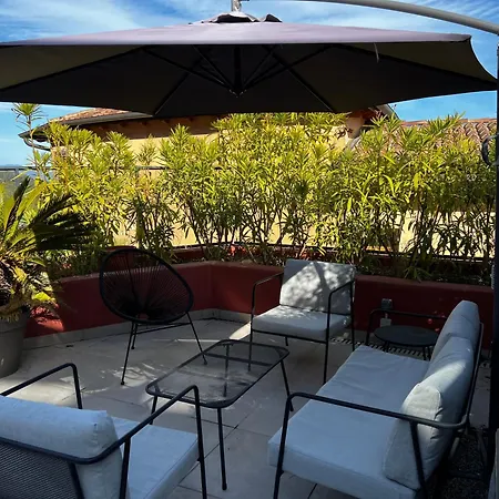 Villa F1 4-bedrooms With Parking, Ac & Pool 8 To 10 Guests